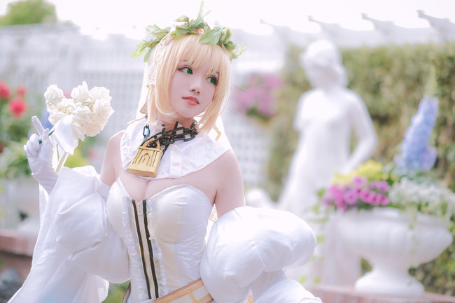 美食推荐:玉米焖鸡块,香酥小丸子,泡椒莴笋肉片的做法:ng体育(图2) 中国体育赛事